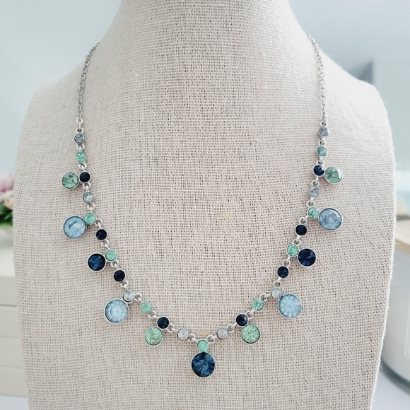 Napier rhinestone necklace - Picture 5 of 7